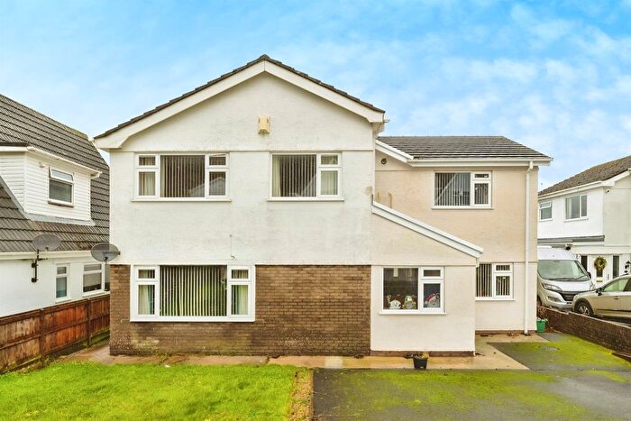 5 Bedroom Detached House For Sale In Pen Y Morfa, Penclawdd, Swansea, SA4
