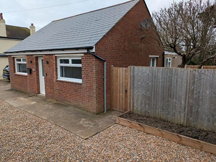 3 Bedroom Bungalow To Rent In Hythe Road, Dymchurch, Romney Marsh, Kent, TN29