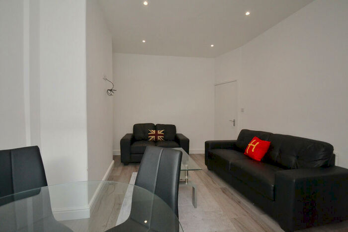 4 Bedroom Terraced House To Rent In Heald Place, Rusholme, Manchester, M14