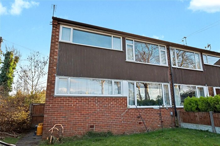 1 Bedroom Flat For Sale In Brookfield Court, Leeds, West Yorkshire, LS13