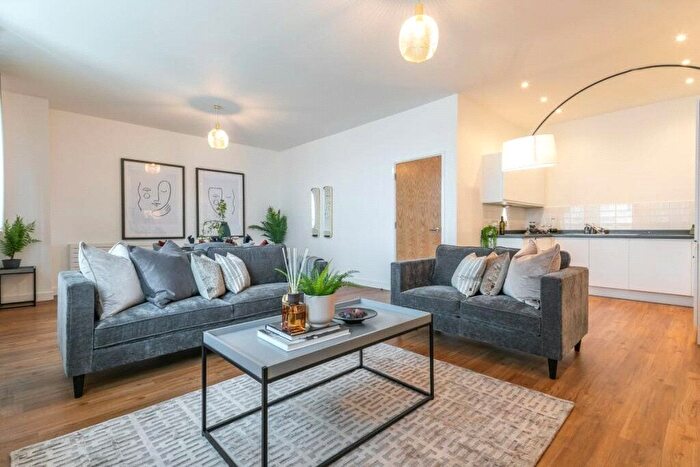 2 Bedroom Flat To Rent In Central Street, Old Street, Londdon, EC1V