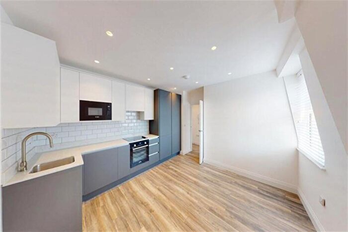 1 Bedroom Apartment To Rent In High Road, South Woodford, E18