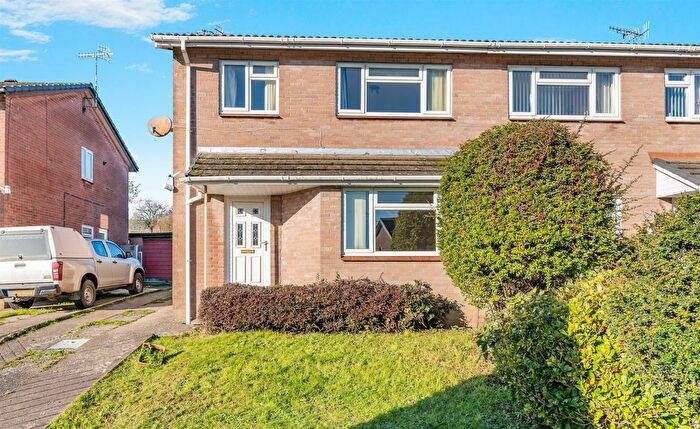 3 Bedroom Semi Detached House For Sale In Ty Gwyn Road, Little Mill, Pontypool, Monmouthshire, NP4