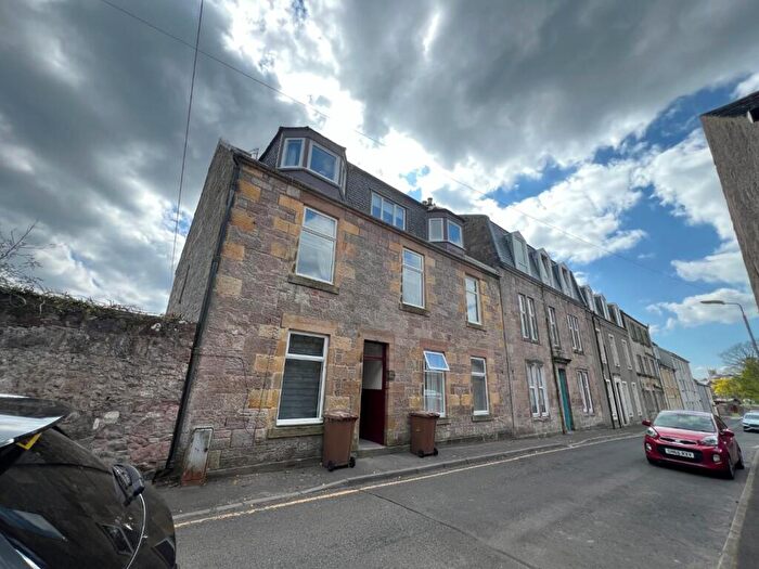 3 Bedroom Flat For Sale In George Street, Millport, KA28