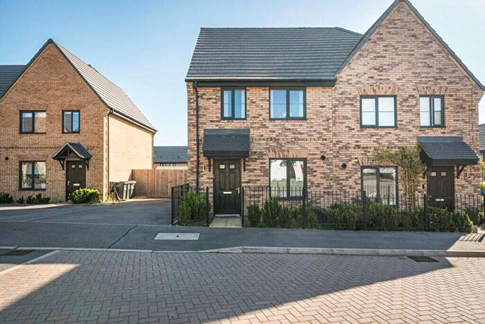 3 Bedroom Semi-Detached House For Sale In Limbrey Drive, Olney, Buckinghamshire, MK46