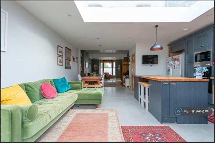 4 Bedroom Terraced House To Rent In Carlyle Road, London, E12