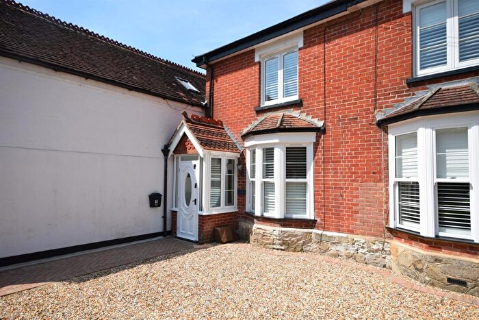 2 Bedroom Semi-Detached House To Rent In The Green, Rowlands Castle, PO9