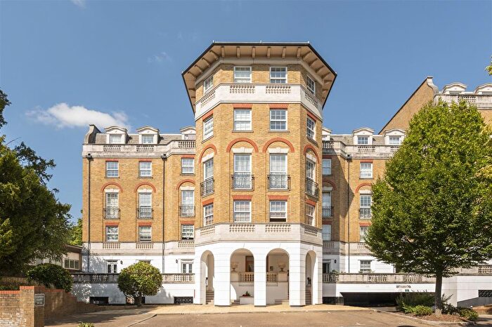3 Bedroom Flat For Sale In Chapman Square, London, SW19