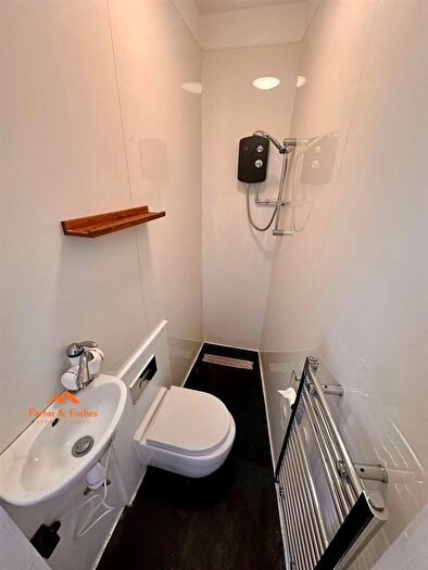 1 Bedroom Flat To Rent In Bridge Street, Burnley, BB11