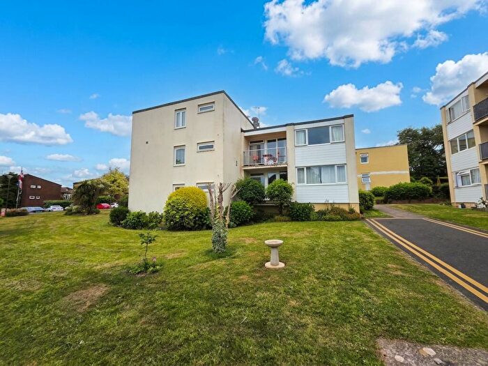 2 Bedroom Flat For Sale In Devondale Court, Dawlish Warren, EX7