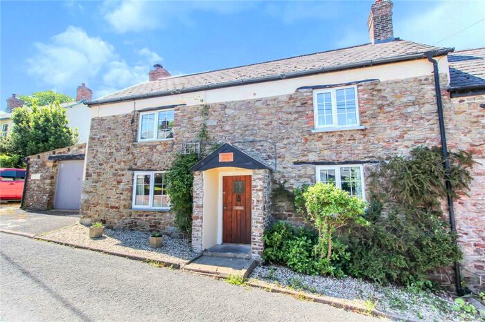 3 Bedroom Semi-Detached House For Sale In Fairy Cross, Bideford, EX39