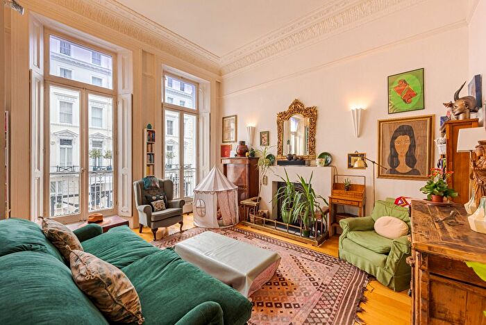 1 Bedroom Flat For Sale In Lexham Gardens, London, W8