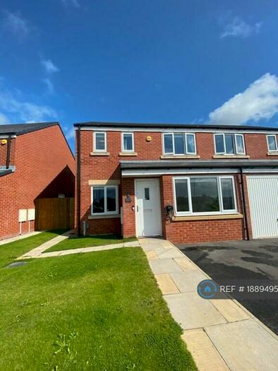 4 Bedroom Semi-Detached House To Rent In Linnet Road, Liverpool, L31