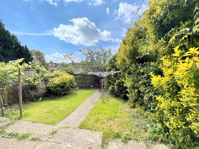 4 Bedroom End Of Terrace House To Rent In Whitton Avenue West, Greenford, UB6