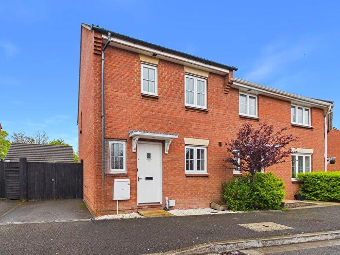 3 Bedroom Semi-Detached House For Sale In Willow Close, St Georges, Weston-Super-Mare, BS22