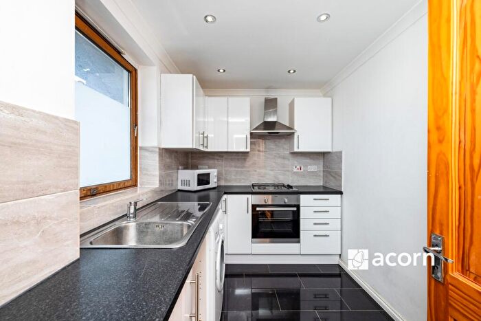 1 Bedroom Flat To Rent In Massinger Street London Bridge, SE17