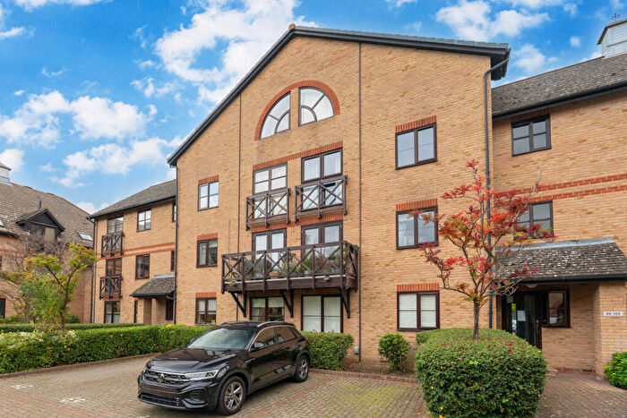 1 Bedroom Apartment For Sale In Lawrence Moorings, Sheering Mill Lane, Sawbridgeworth, Essex, CM21