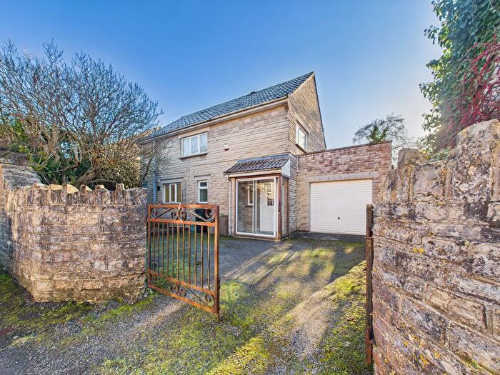 4 Bedroom Detached House For Sale In New Street, Somerton, TA11