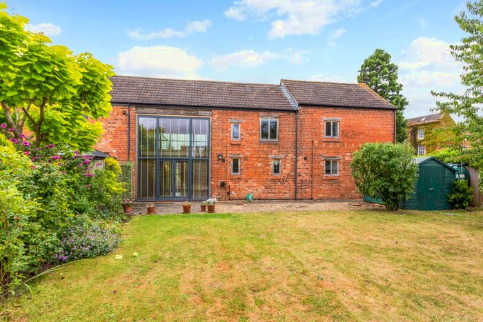 4 Bedroom Semi-Detached House For Sale In Sandhurst, Gloucester, GL2