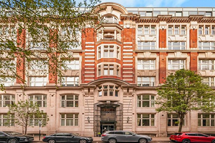 4 Bedroom Flat For Sale In Sterling Mansions, Leman Street, E1