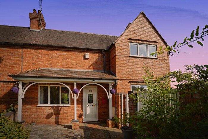 3 Bedroom Semi Detached House For Sale In Byron Road, Cheltenham, Gloucestershire, GL51