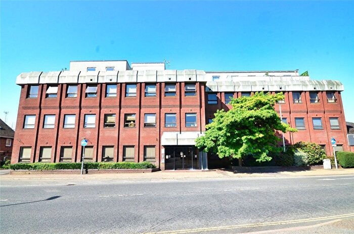 2 Bedroom Flat For Sale In East Grinstead, West Sussex, RH19