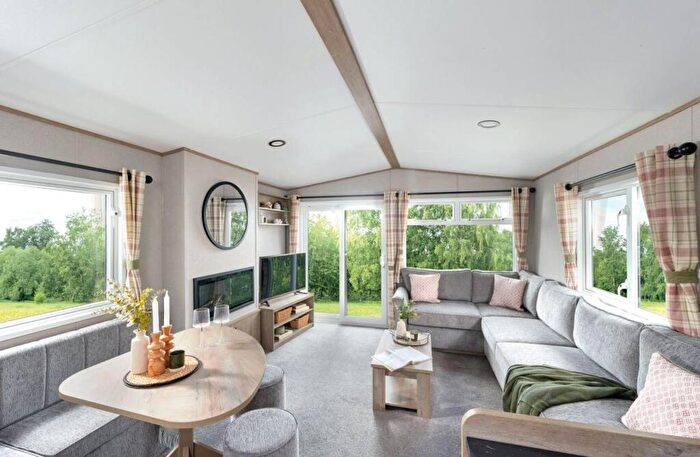 2 Bedroom Caravan For Sale In Gower, Oxwich, SA3