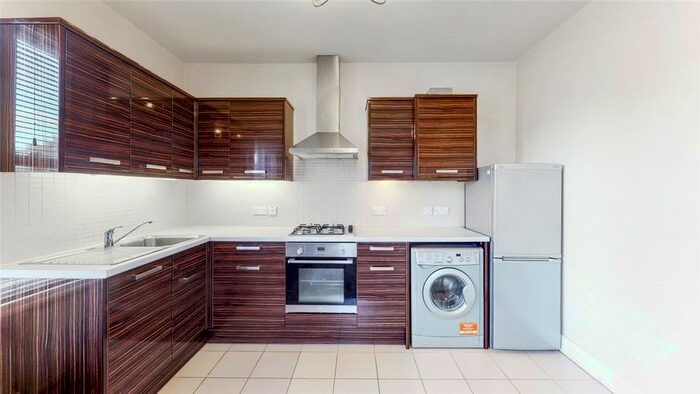 2 Bedroom Flat To Rent In Lammas Park Road, Ealing, London, W5