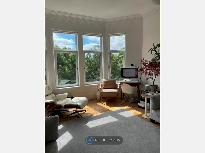 3 Bedroom Flat To Rent In Darnley Road, Glasgow, G41