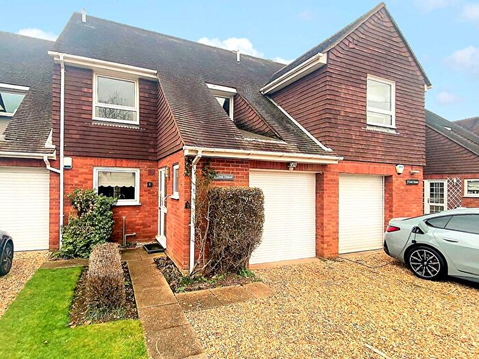 3 Bedroom Terraced House To Rent In Lock Road, Marlow, SL7