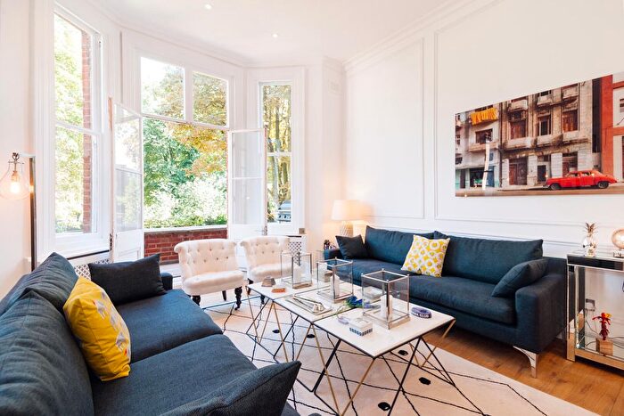 2 Bedroom Flat To Rent In Philbeach Gardens, London, SW5