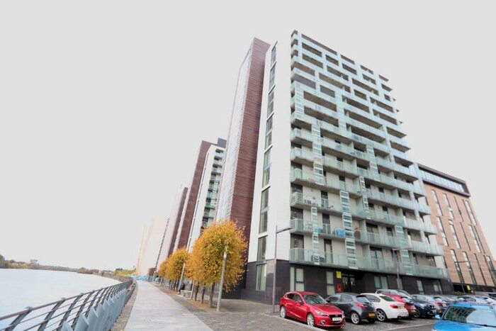 2 Bedroom Flat To Rent In Castlebank Place, Glasgow, G11