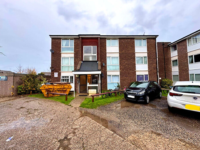 1 Bedroom Flat To Rent In Cornflower Drive, Chelmsford, Essex, CM1