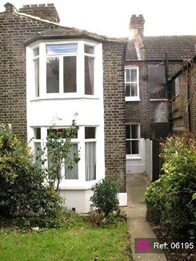 5 Bedroom Terraced House To Rent In Durban Road, London, E15