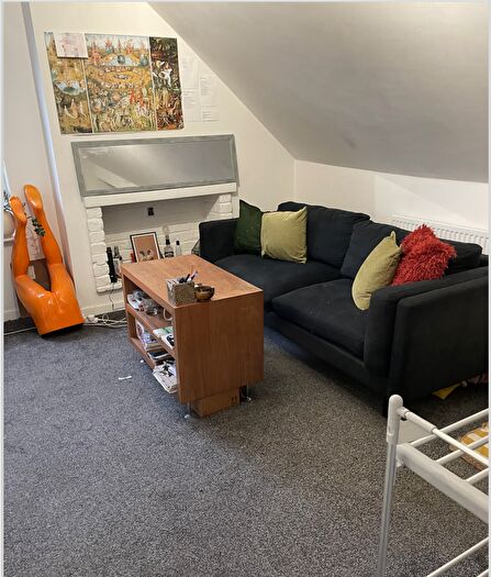 2 Bedroom Flat To Rent In Egerton, Manchester, M14