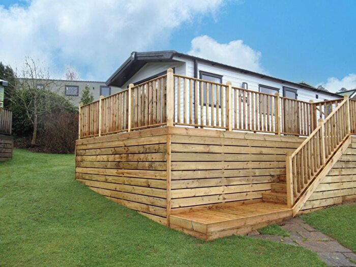 2 Bedroom Mobile/park Home For Sale In Causey Hill, Hexham, NE46