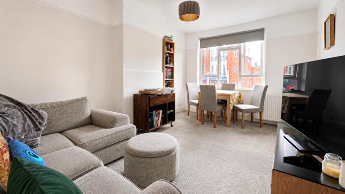 2 Bedroom Apartment To Rent In Central Road, Worcester Park, KT4
