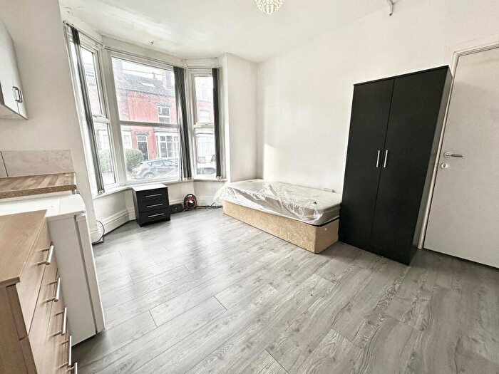 1 Bedroom Terraced House To Rent In Nowell Crescent, Leeds, LS9