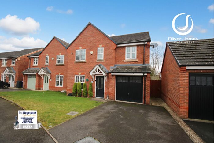 4 Bedroom Detached House To Rent In Roseway Avenue, Cadishead, M44