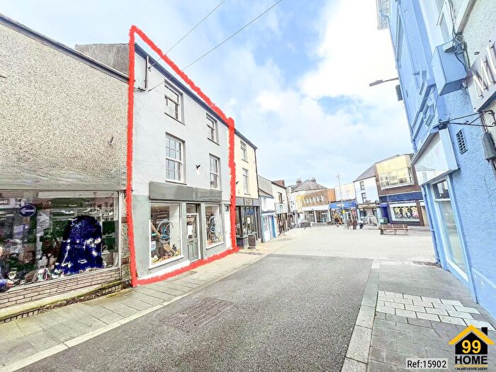 6 Bedroom Town House For Sale In Pool Street, Caernarfon, Gwynedd, LL55