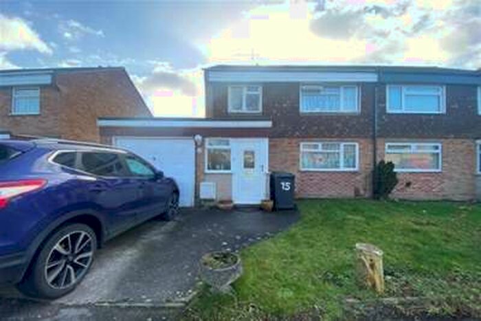 3 Bedroom Property To Rent In Nevis Close, Stenson Fields, DE24