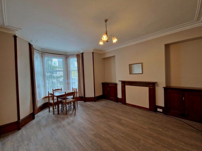 2 Bedroom Flat To Rent In Fonthill Road, Flat, St Floor Right, Aberdeen, AB11