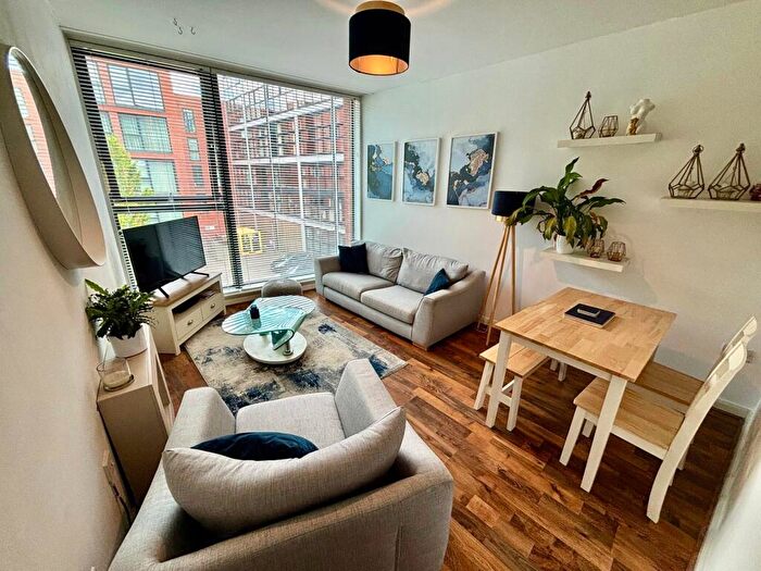 2 Bedroom Apartment For Sale In Tenby Street North, Birmingham, B1