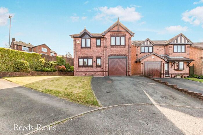 4 Bedroom Detached House For Sale In High View, Mow Cop, Stoke-on-Trent, Cheshire, ST7
