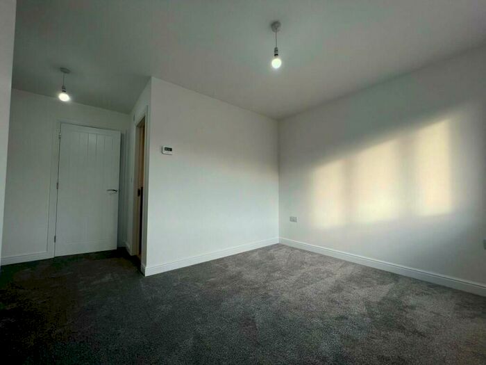 4 Bedroom Detached House For Sale In Perkins Lane, Calverton, Nottingham, NG14