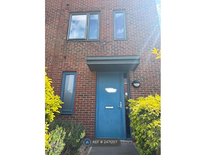 4 Bedroom Semi-Detached House To Rent In Plymouth Road, London, E16