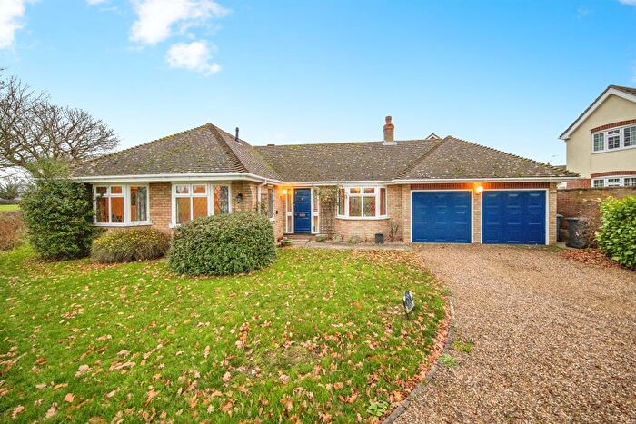 3 Bedroom Detached Bungalow For Sale In Mayfield, Leavenheath, Colchester, CO6