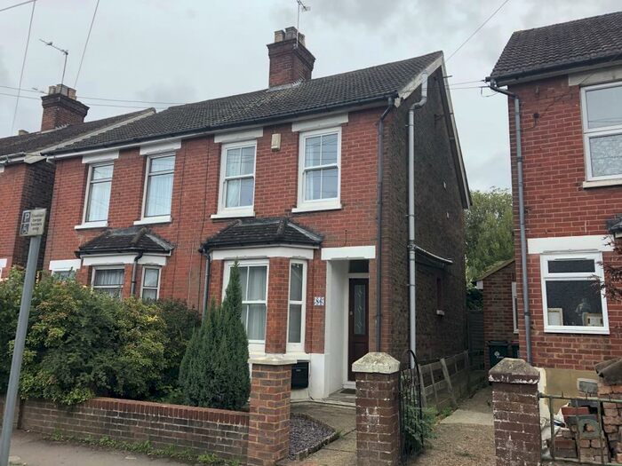 3 Bedroom Semi-Detached House To Rent In West Green, RH11