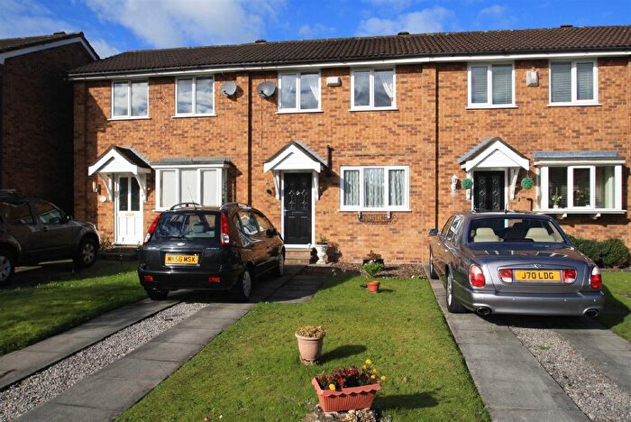 2 Bedroom Property To Rent In Brackenwood Mews, Wilmslow, Cheshire, SK9