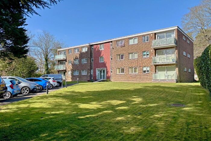 2 Bedroom Apartment For Sale In Brownhill Road, Chandler's Ford, Eastleigh, SO53